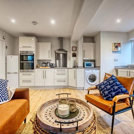 Dudley-5 Beds-Contractors-Parking-Long Stay! 外观 照片