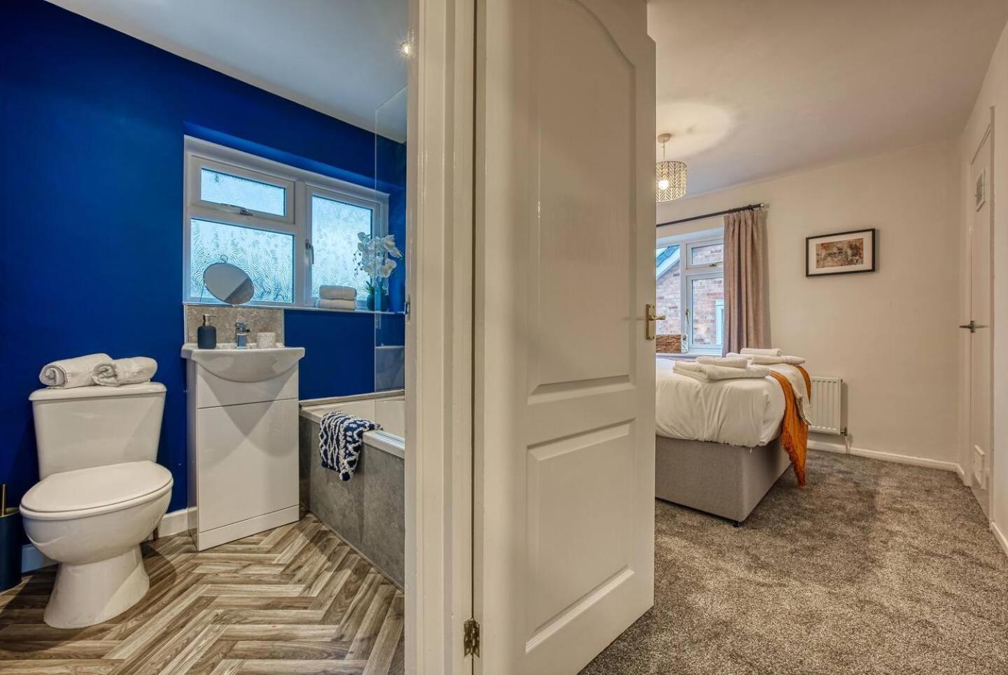 Dudley-5 Beds-Contractors-Parking-Long Stay! 外观 照片