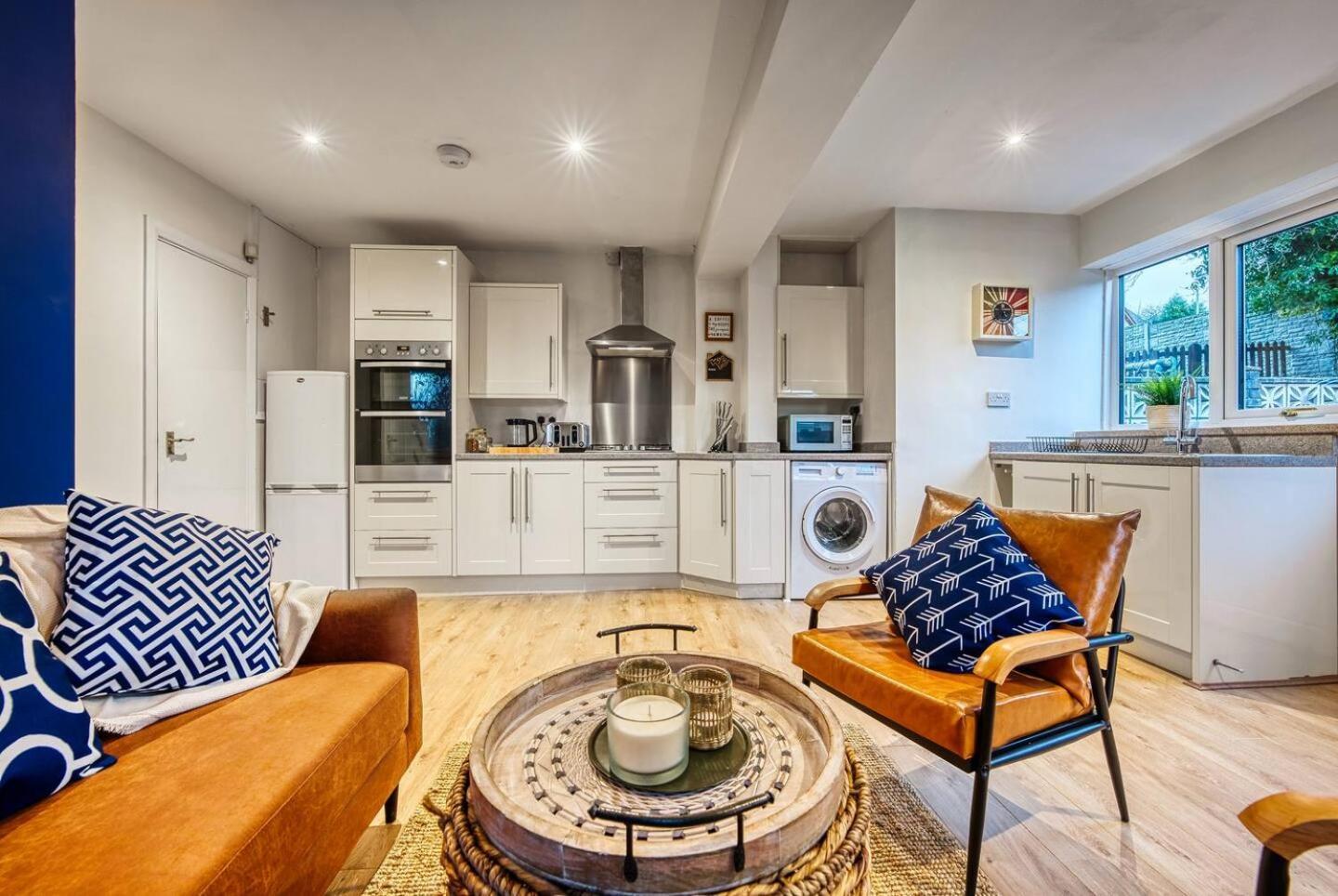 Dudley-5 Beds-Contractors-Parking-Long Stay! 外观 照片